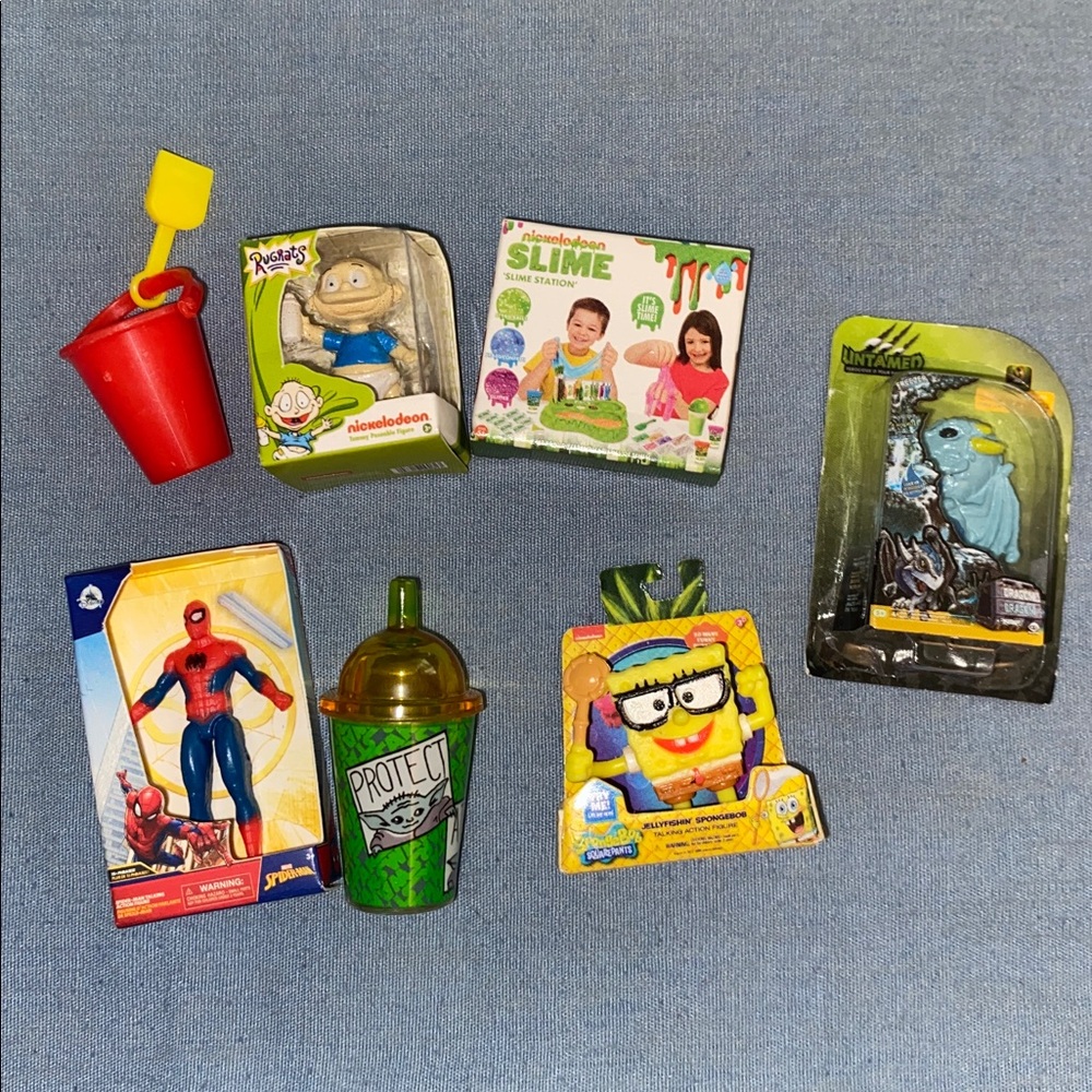 7 Assorted mini brands toys